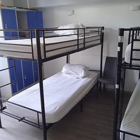 Хостел Hostel20 Centre *