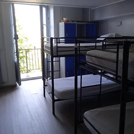 Hostel20 Centre * Лион